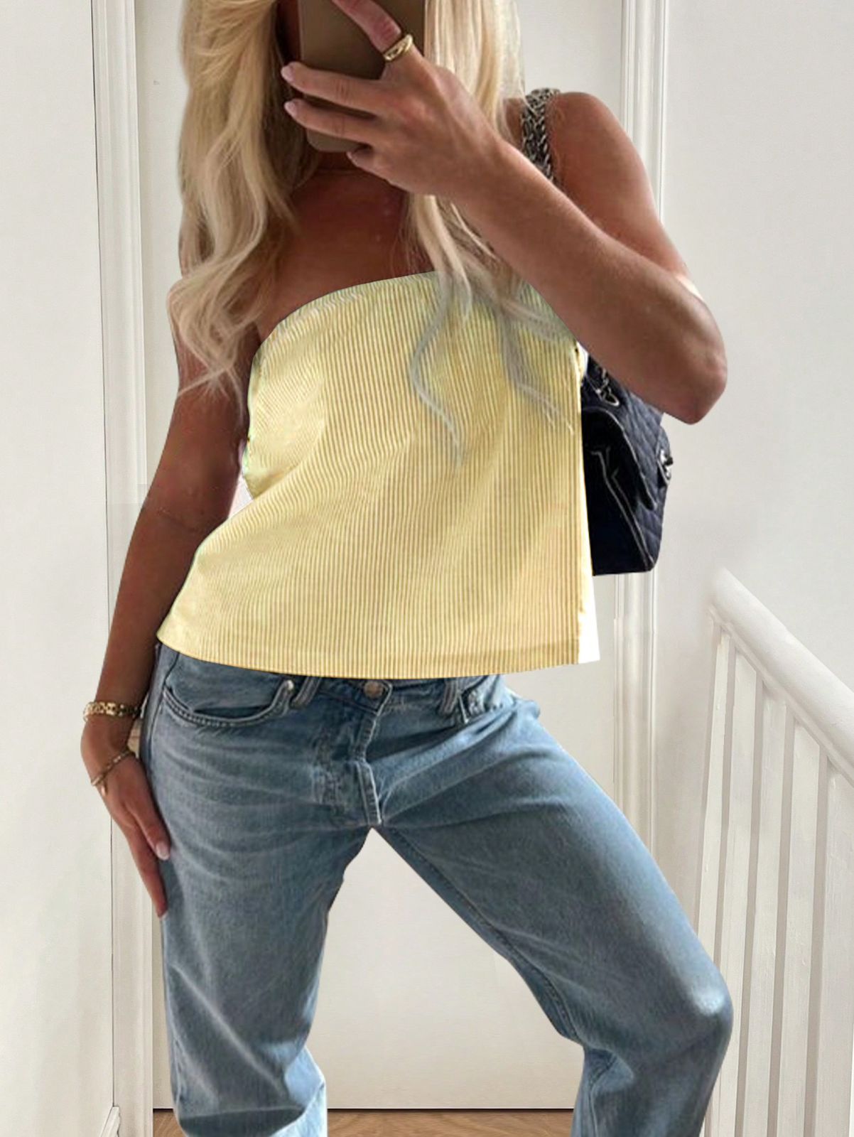 Blusa amarilla con rayas